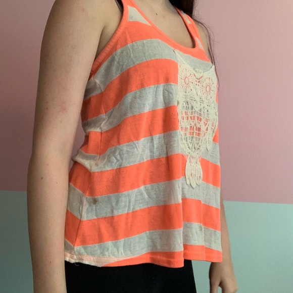 4/20$ 🌸 Orange and white tank top with lace owl - Picture 7 of 7